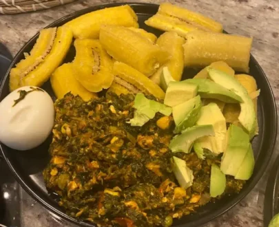 Spinach Soup with Boiled Plantain